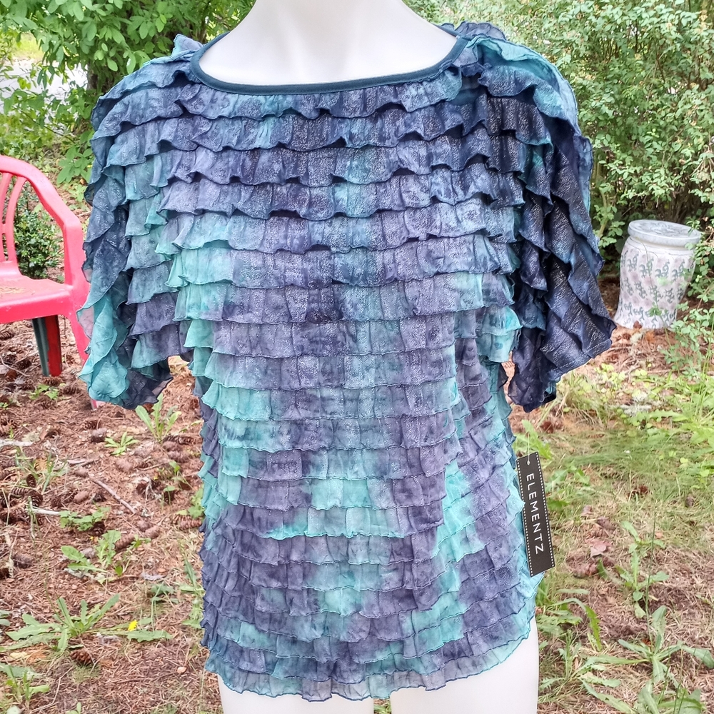 Navy and green shirt sleeve blouse